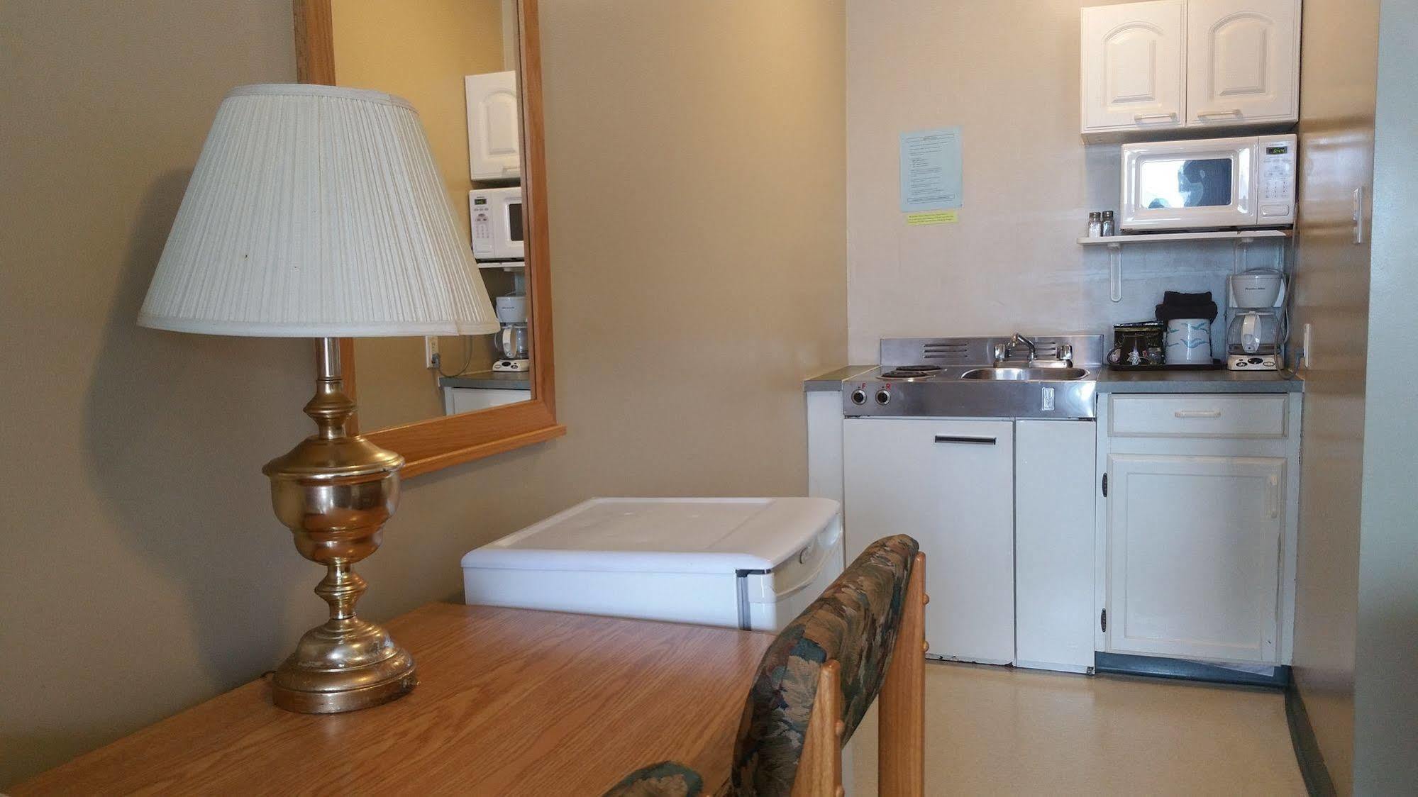 Athabasca Lodge Motel מראה חיצוני תמונה